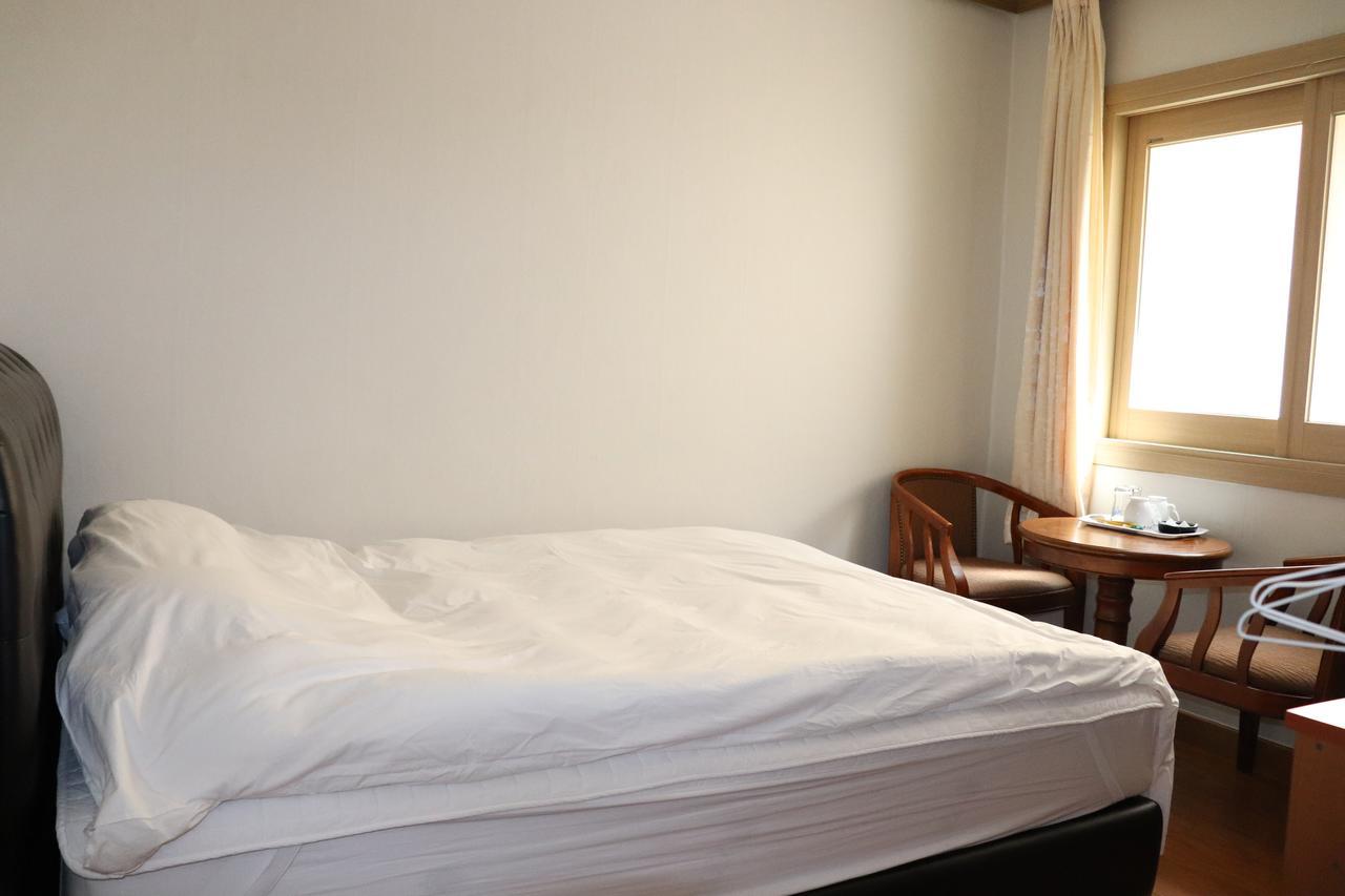 Orasung Motel Csedzsu Kültér fotó