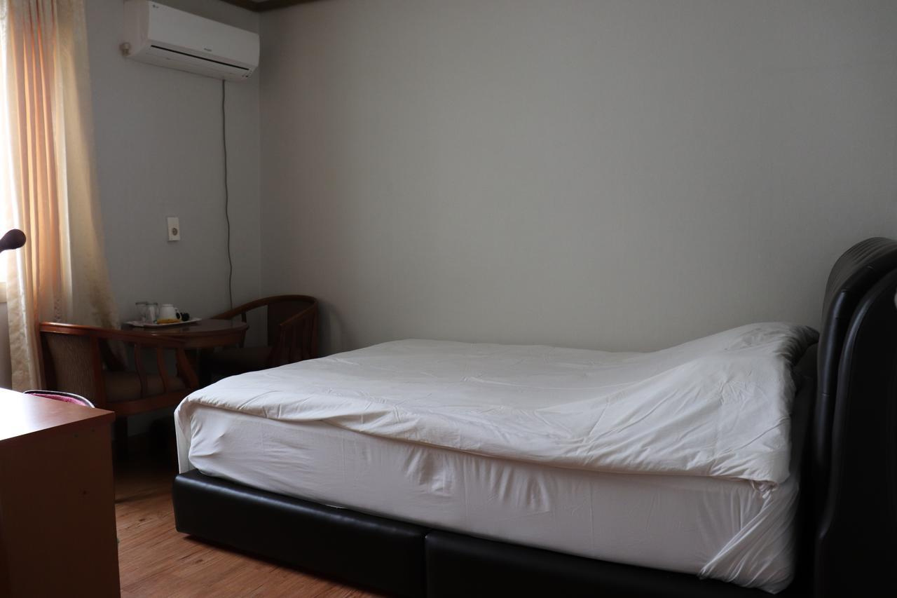 Orasung Motel Csedzsu Kültér fotó